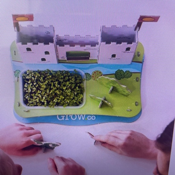 Build & Grow 3D CASTLE Puzzle Garden Kit. Let your child learn through play. - Picture 6 of 16